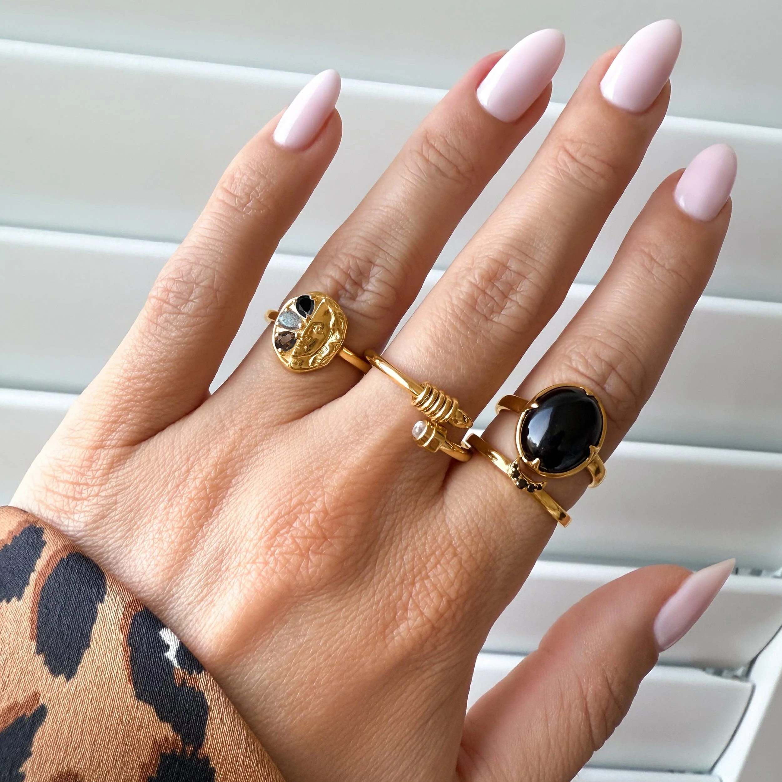 Dark Gradient Ring - Goddess - Image 13