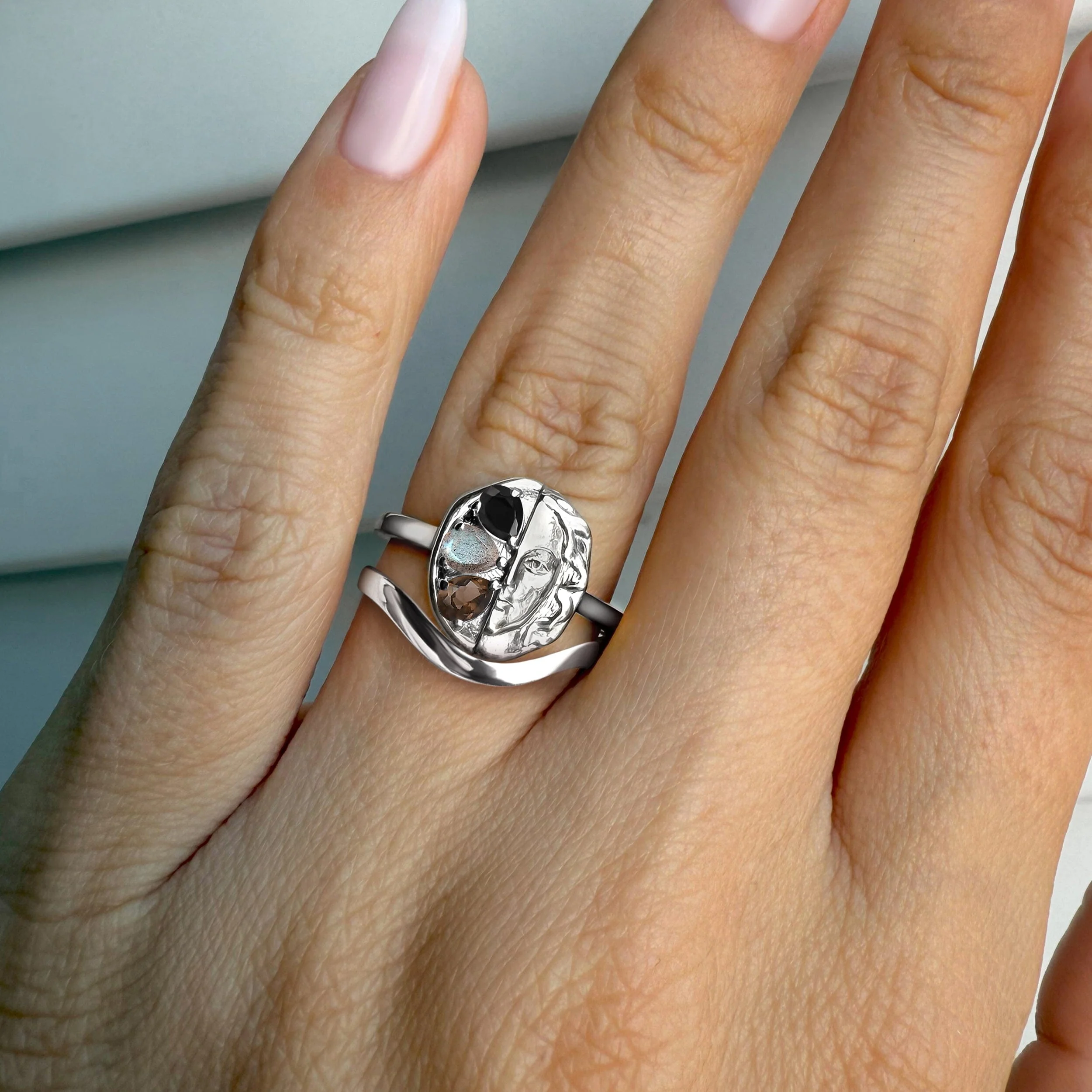 Dark Gradient Ring - Goddess & Waves Band - Image 2