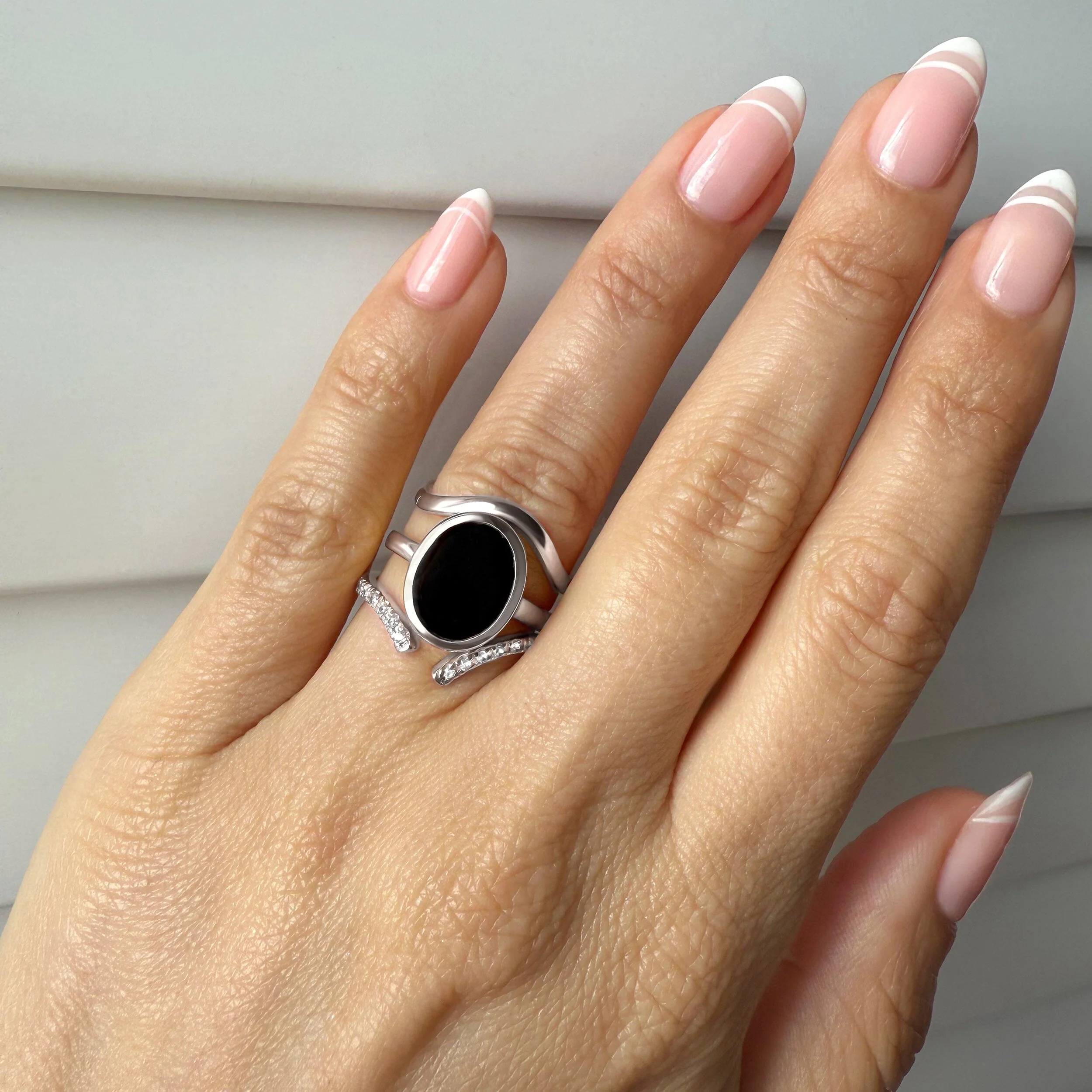 Enfolded Black Onyx Ring - Infinite Ring & Waves Band - Image 2
