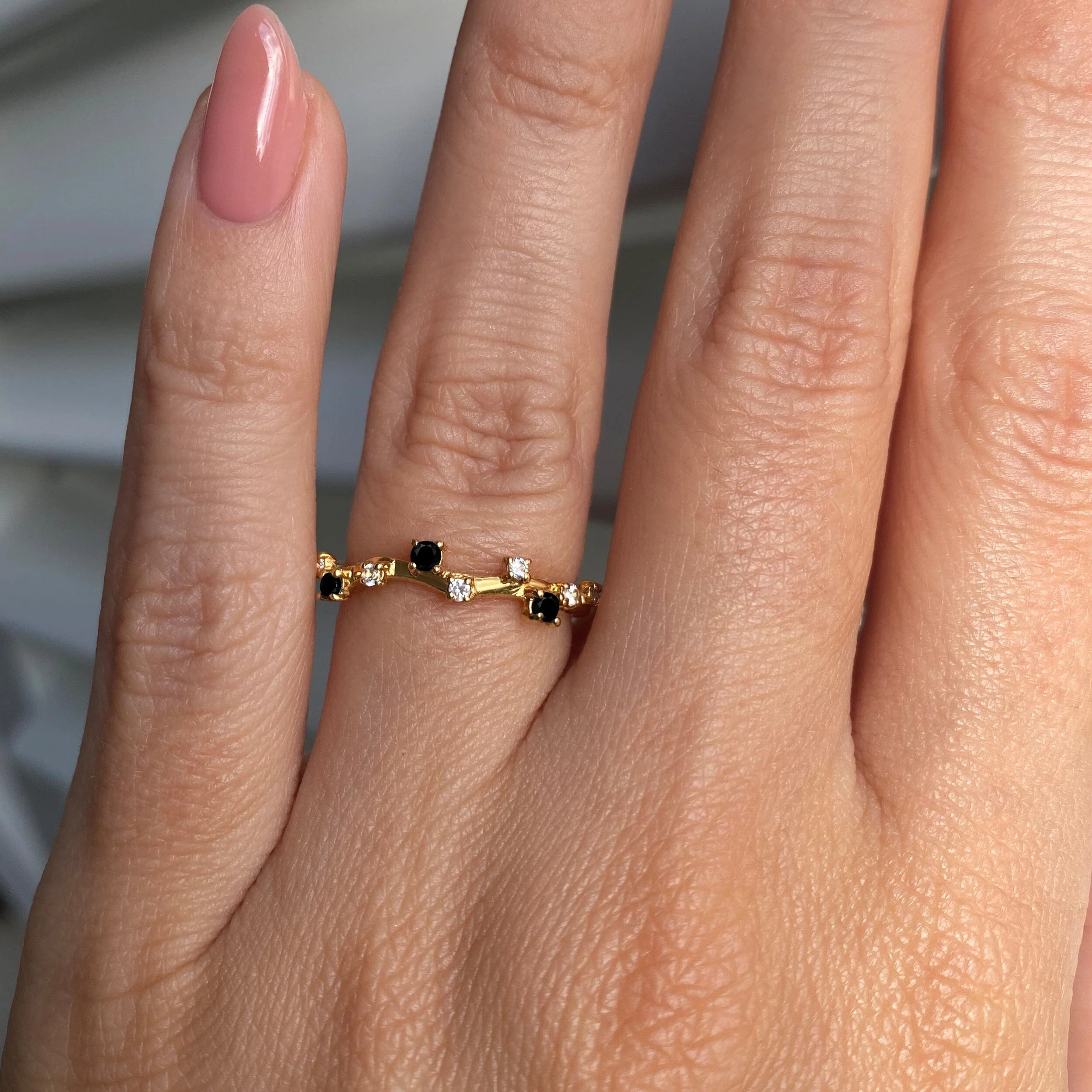 Black Onyx Ring - Stardust Band - Image 6