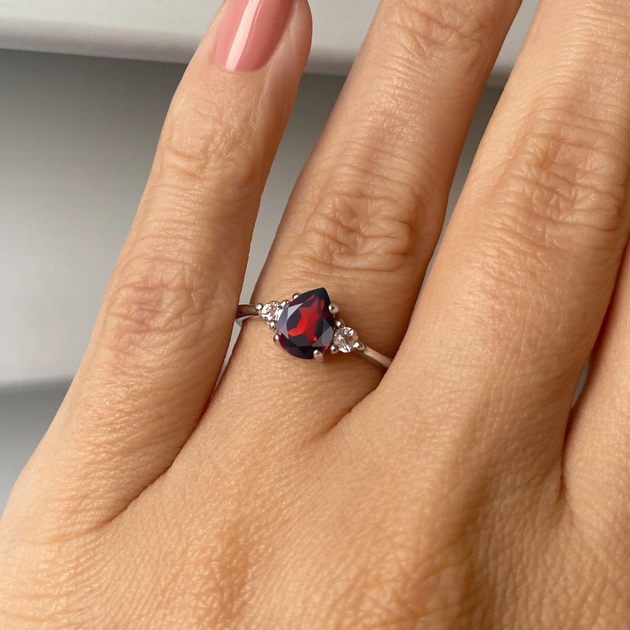 Garnet Ring - Lania - Image 2