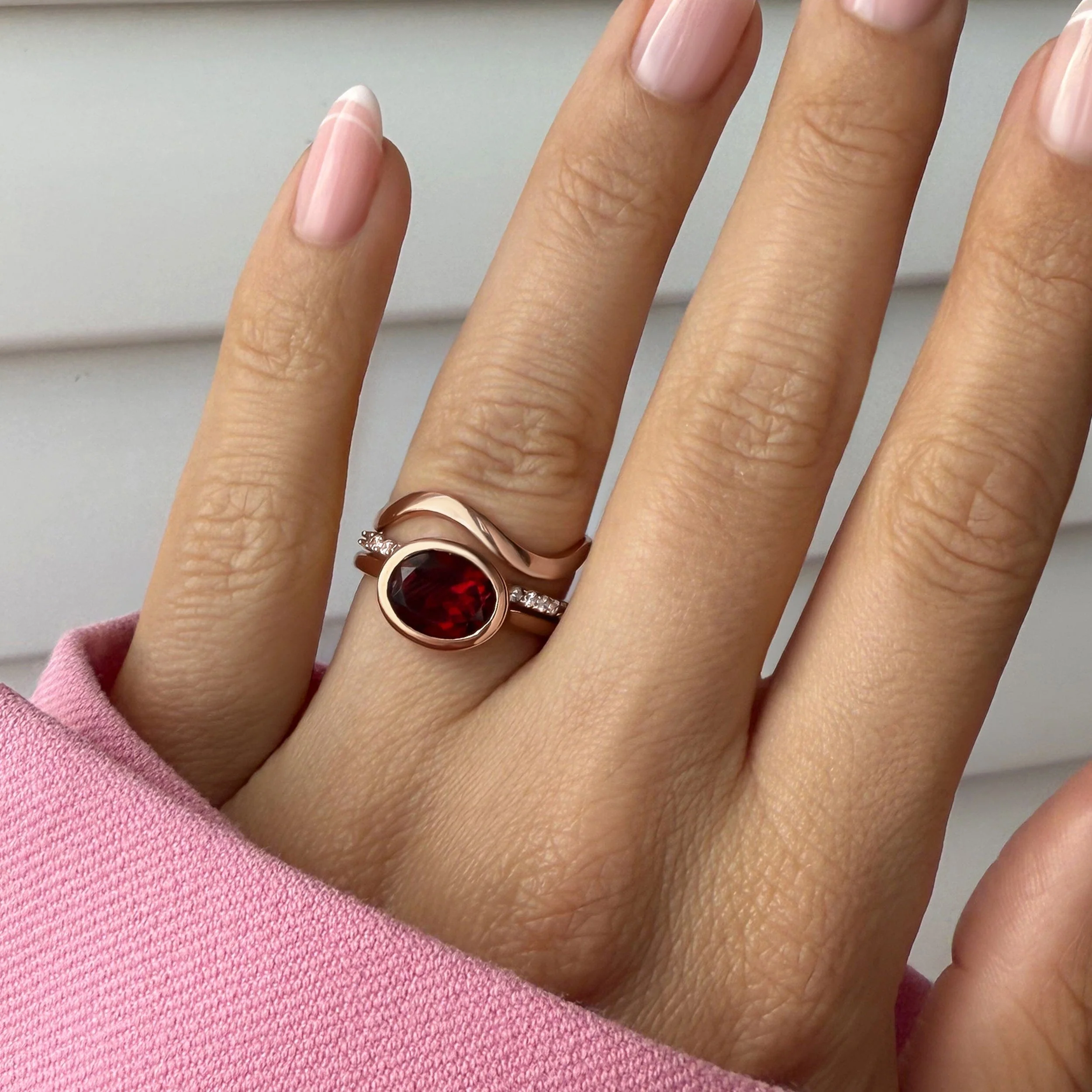 Garnet Skin Touch Ring - Twinkling & Waves Band - Image 4