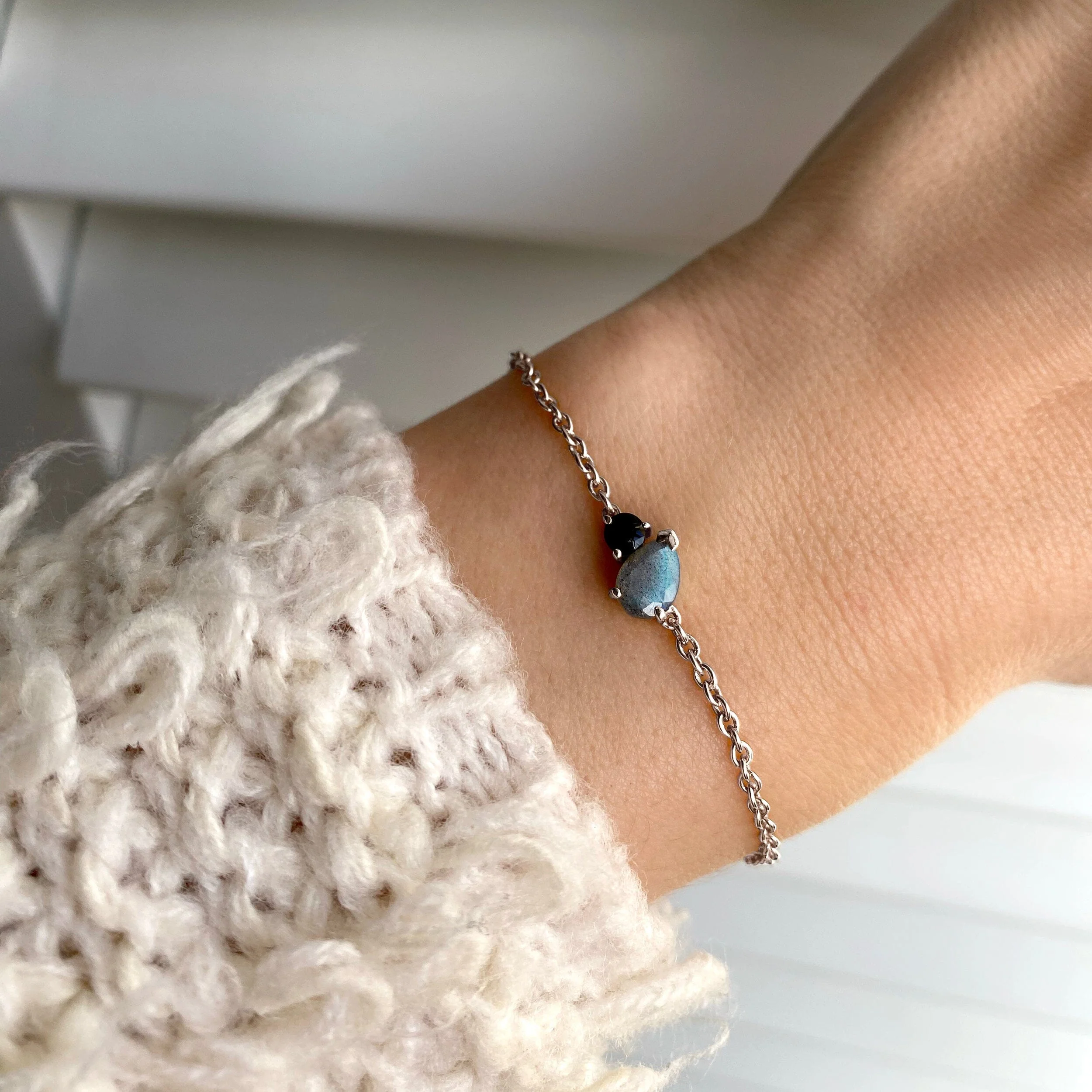 Labradorite & Black Obsidian - Toi Et Moi Bracelet - Image 15