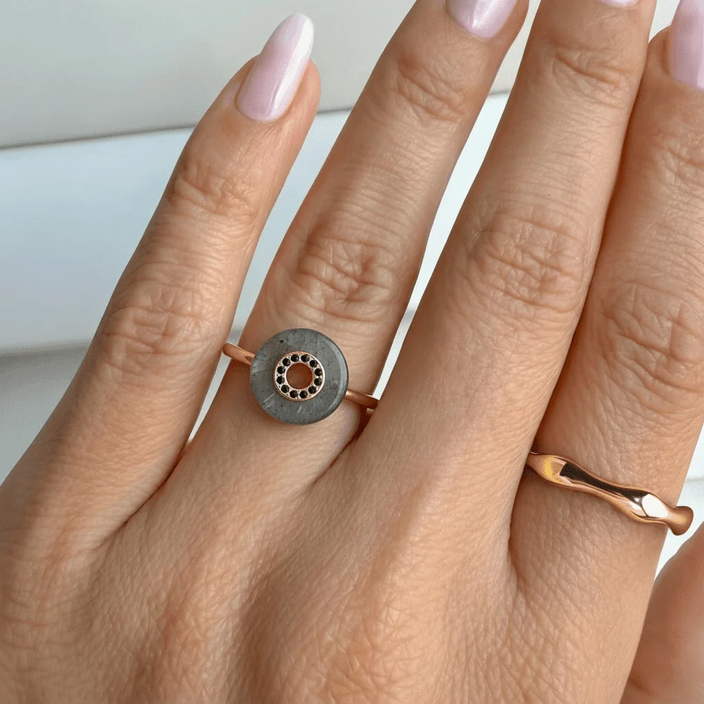 Labradorite Black Spinel Fidget Ring - Liora - Image 26