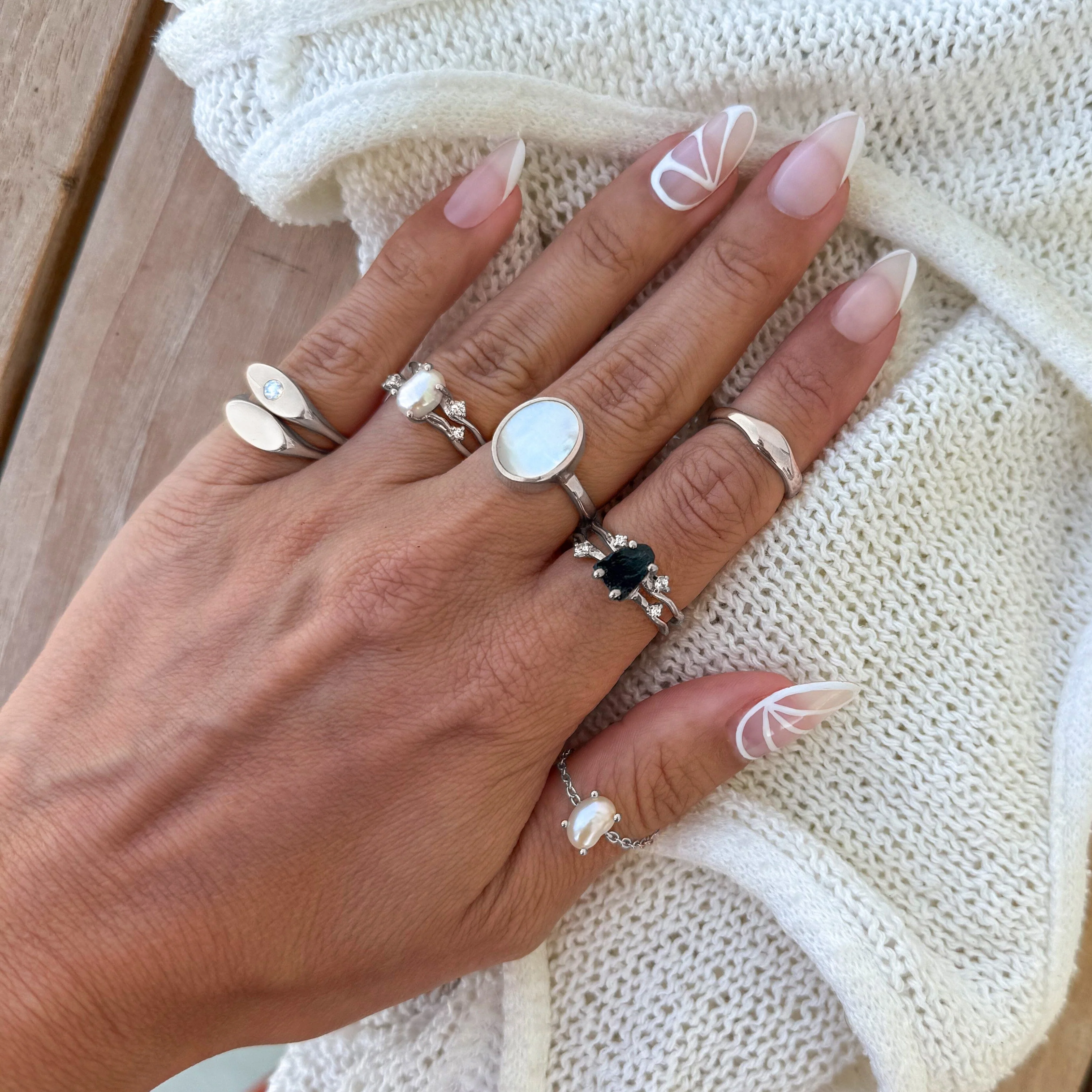 Moonstone Pinky Ring - Signet Lune - Image 10
