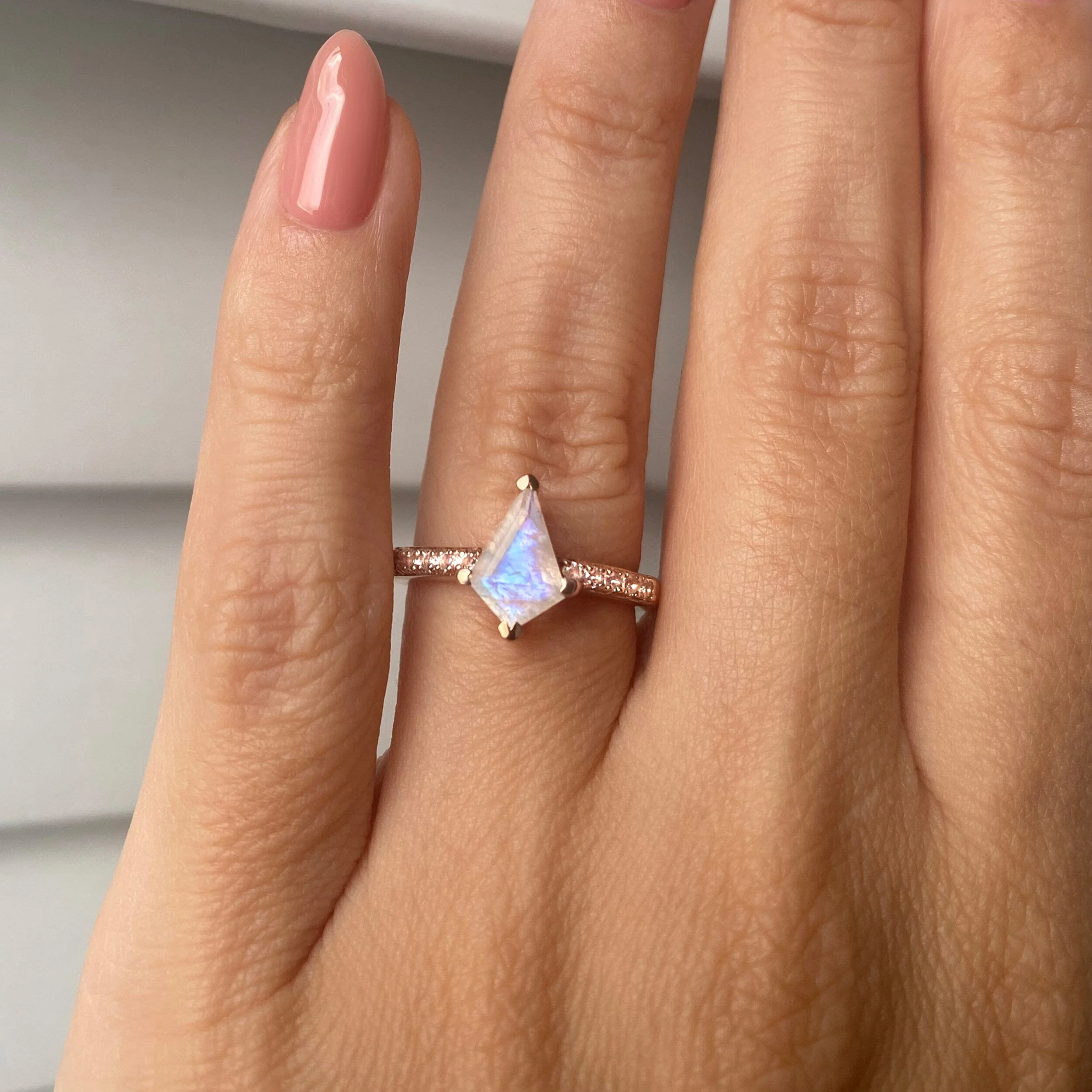 Moonstone Ring - Aimée - Image 2