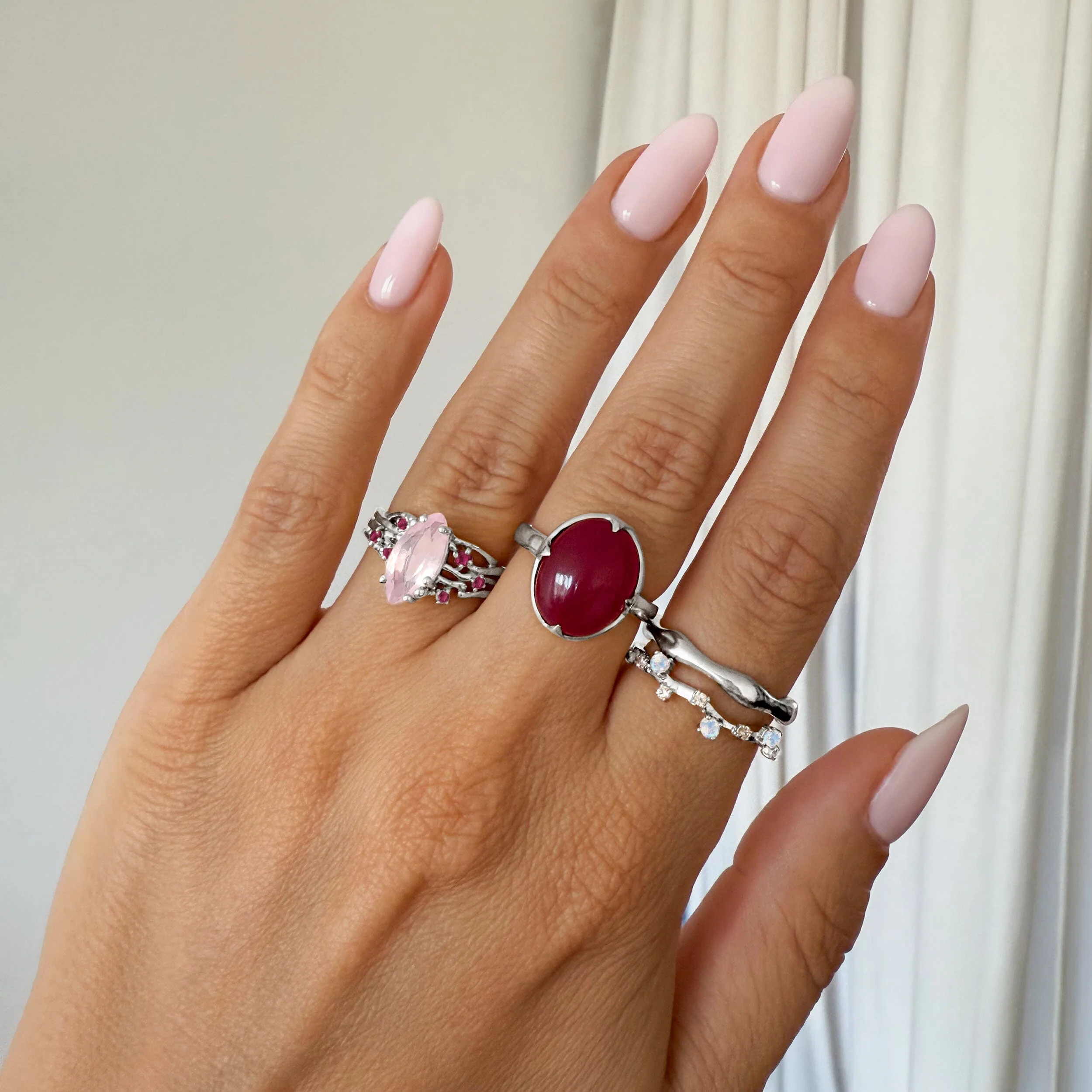 Pink Quartz Cabochon Ring - Aura - Image 9